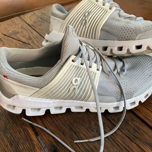 On Cloud 9.5 Womens Running Shoes